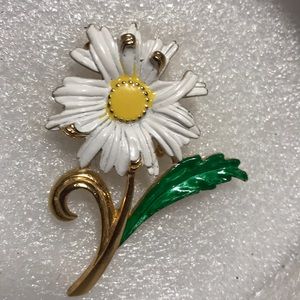 Estate brooch